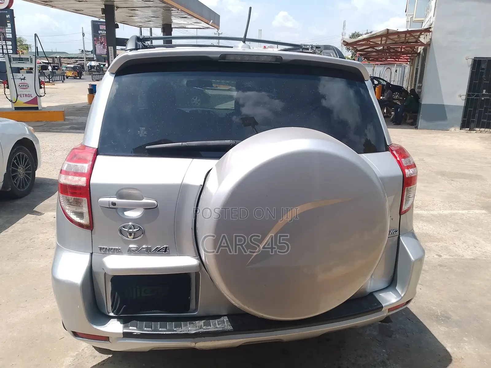 Toyota RAV4 2011 Silver