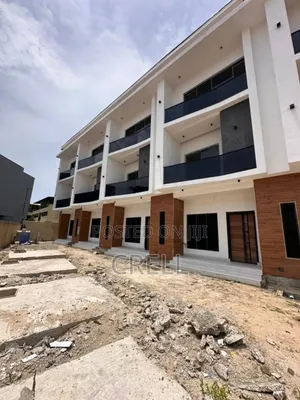 4bdrm Apartment in Lekki Phase 1 for sale