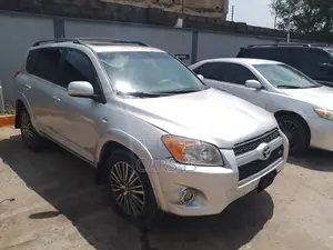 Toyota RAV4 2011 Silver