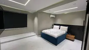 Clean Luxurious I Bedroom in Vi