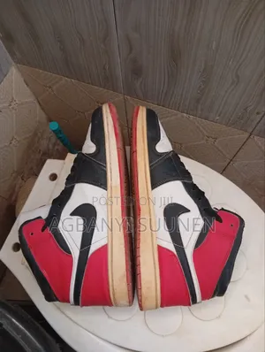 Nike Classic Retro 1 Sneakers
