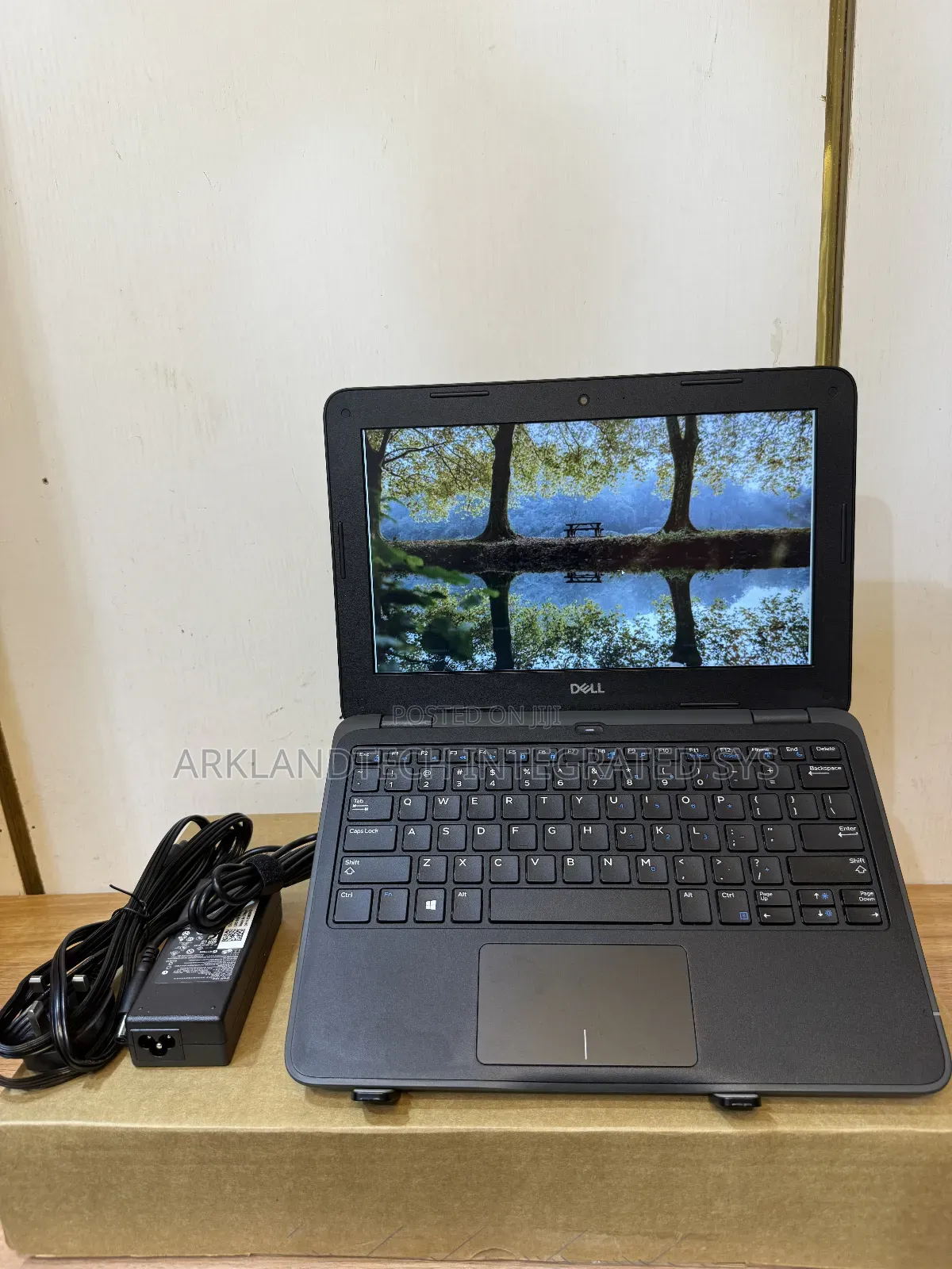 New Laptop Dell Latitude 12 5280 4GB Intel Celeron SSD 60GB