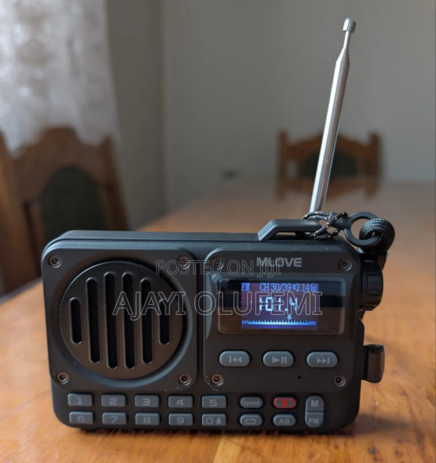 Bv800 Multi-Functional Fm Bluetooth Speaker / Radio
