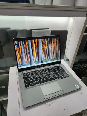 Laptop Dell Latitude 5310 8GB Intel Core i7 SSD 256GB