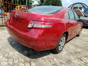 Toyota Camry LE 4dr Sedan (2.5L 4cyl 6AM) 2010 Red