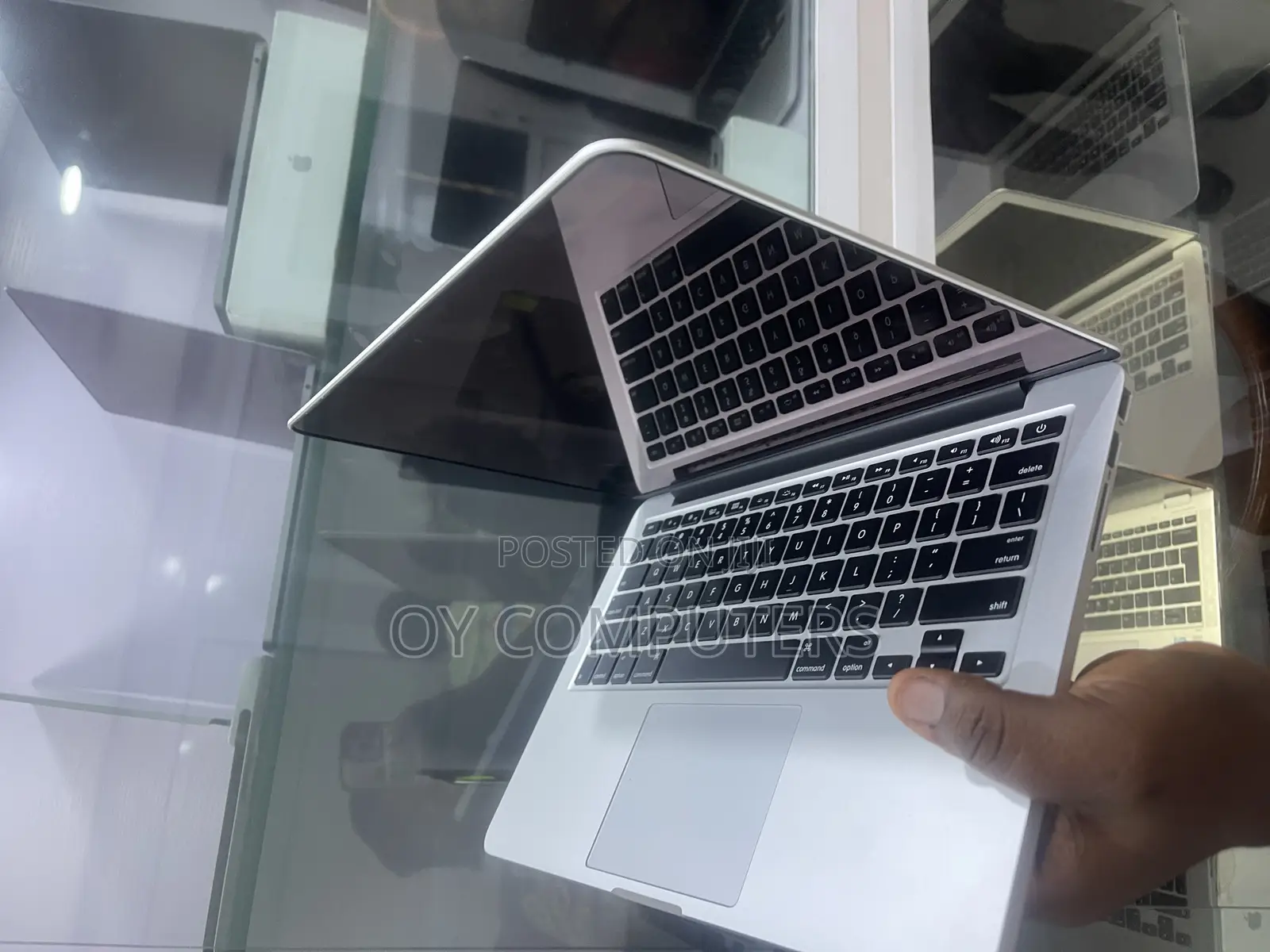 Laptop Apple MacBook Pro 2015 8GB Intel Core i5 SSD 256GB
