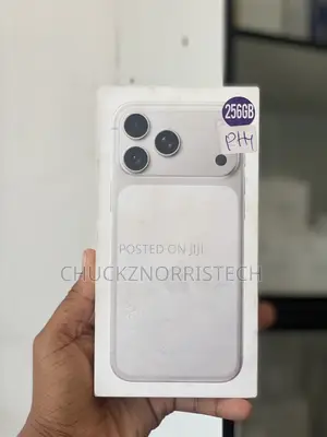 New Apple iPhone 17 Pro Max 256 GB Silver