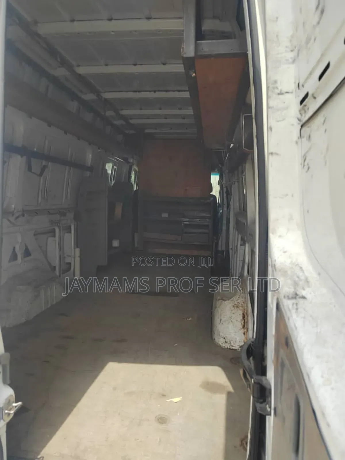 Mercedes-Benz Sprinter 2013 White