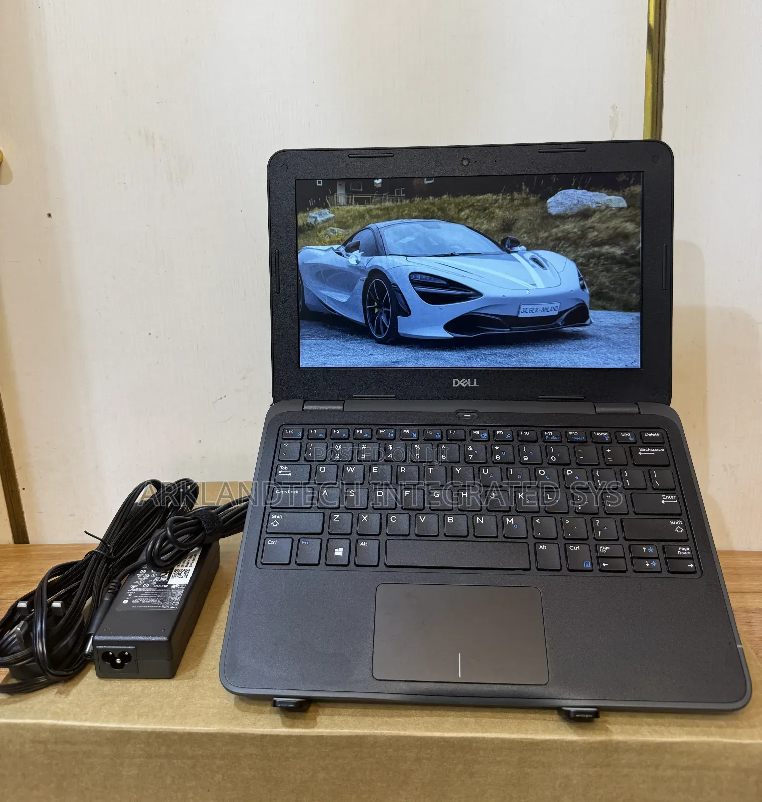 New Laptop Dell Latitude 12 7000 4GB Intel Celeron SSD 60GB