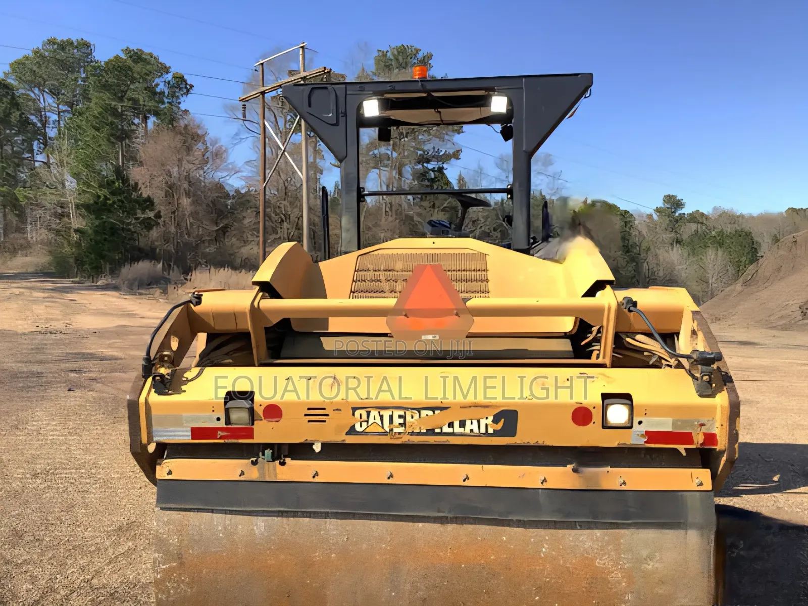 Caterpillar Cb64 Double Drum Roller