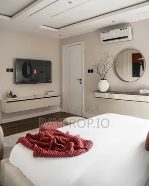 060136nv - 1 Bedroom Shortlet in Lekki Phase 1