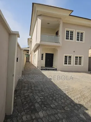 5bdrm Duplex in Magodo Phase 2 for rent