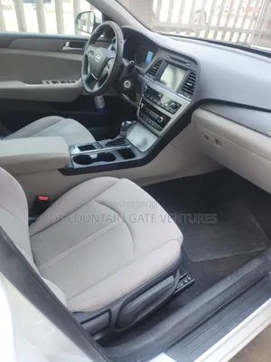Hyundai Sonata Base Sedan FWD (2.4L 4cyl 6A) 2016 White