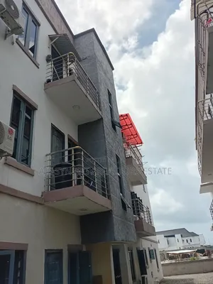3bdrm Apartment in Chevron for rent