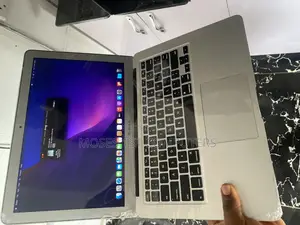 New Laptop Apple MacBook Air 2017 8GB Intel Core i5 SSD 256GB