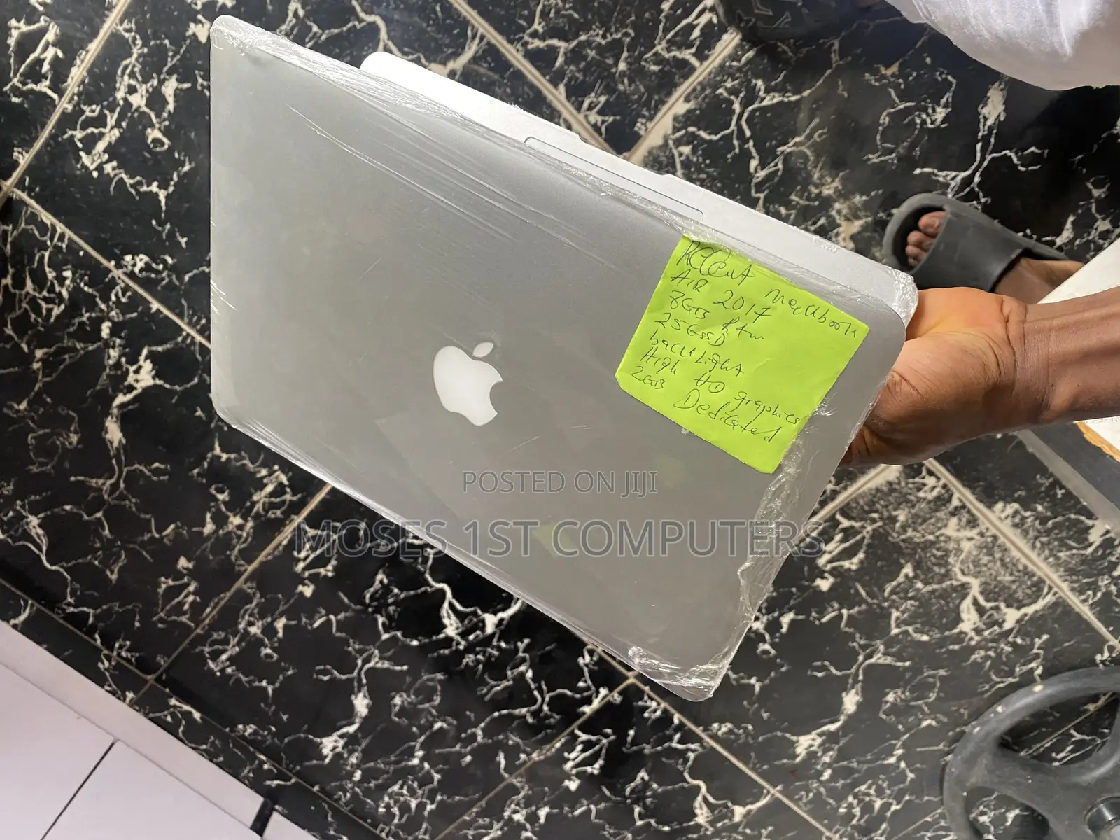 New Laptop Apple MacBook Air 2017 8GB Intel Core i5 SSD 256GB
