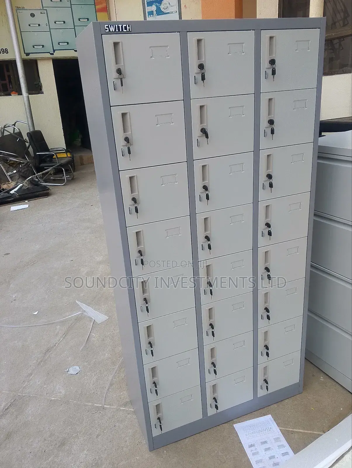 24 Locker Drawer Cabinet.