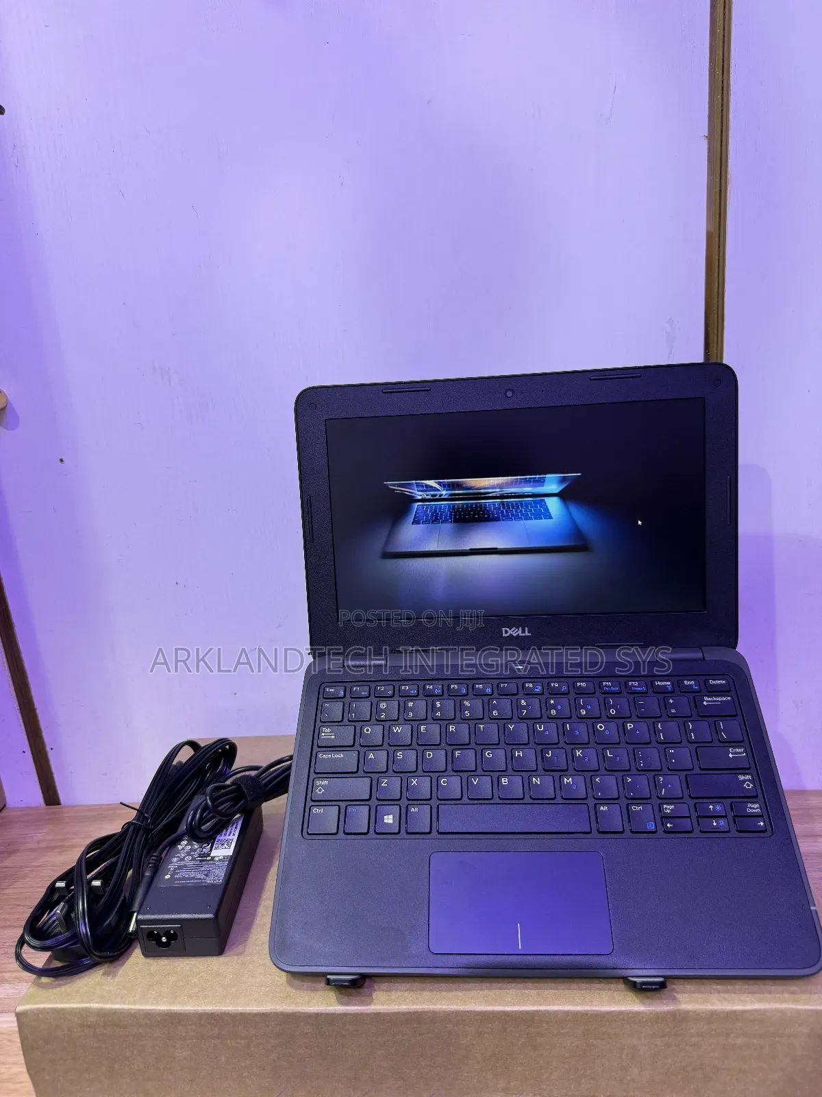 New Laptop Dell Latitude 13 3379 4GB Intel Celeron SSD 60GB