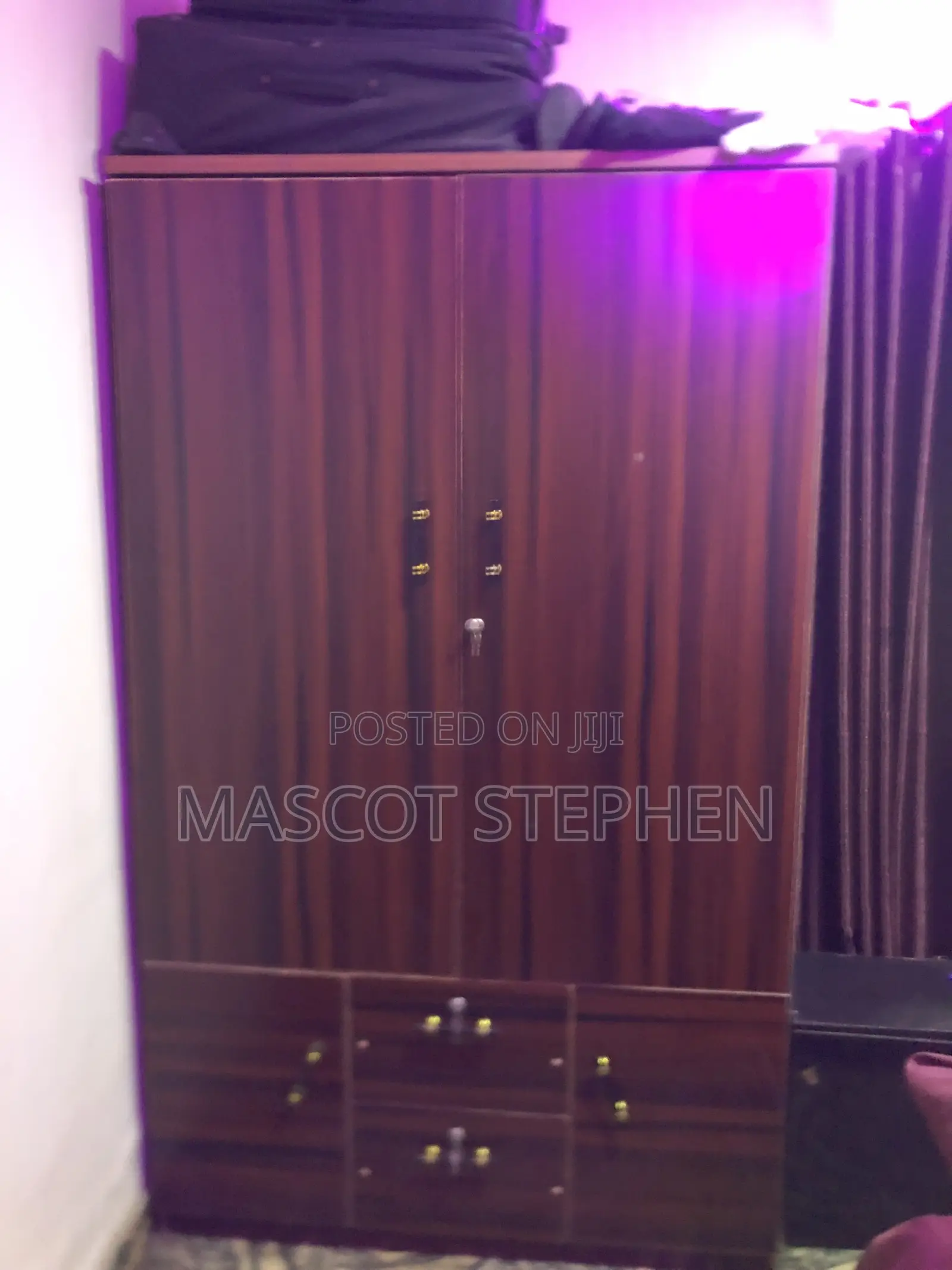Double Door Wardrobe