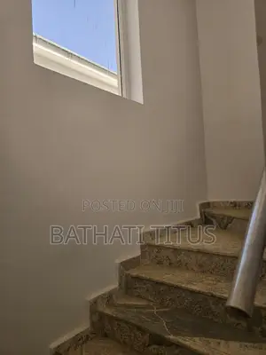 5bdrm Duplex in Life Camp for rent
