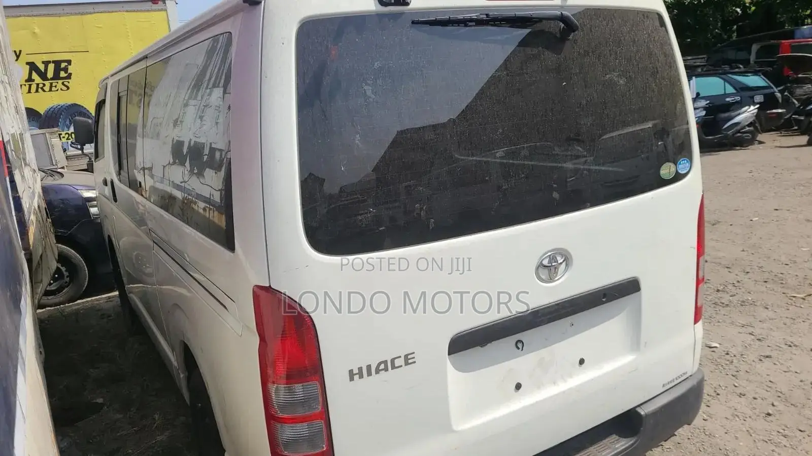Toyota HiAce 2009 White