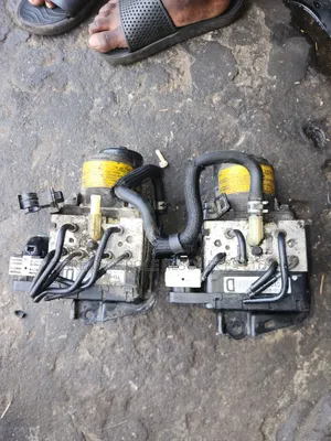 Toyota Lexus 400h Abs Pump