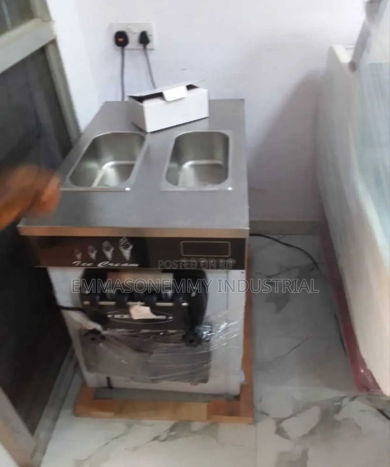 Table Top Ice Cream Machine