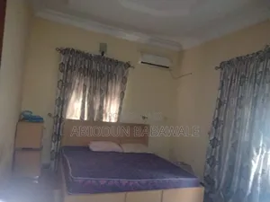 5bdrm Bungalow in Effab Estate for rent