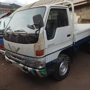 Toyota Dyna150 First Body Company Use Four Tyres Petrol Engine