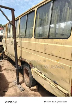 Mercedes-Benz Sprinter 1994 Yellow