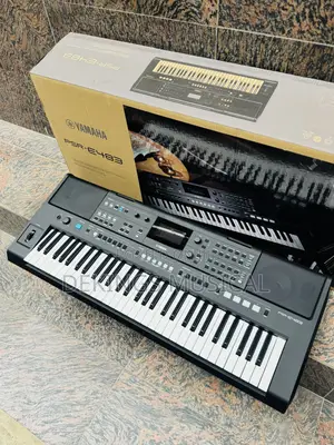 Yamaha PSR-E483 Portable Keyboard 61 Keys