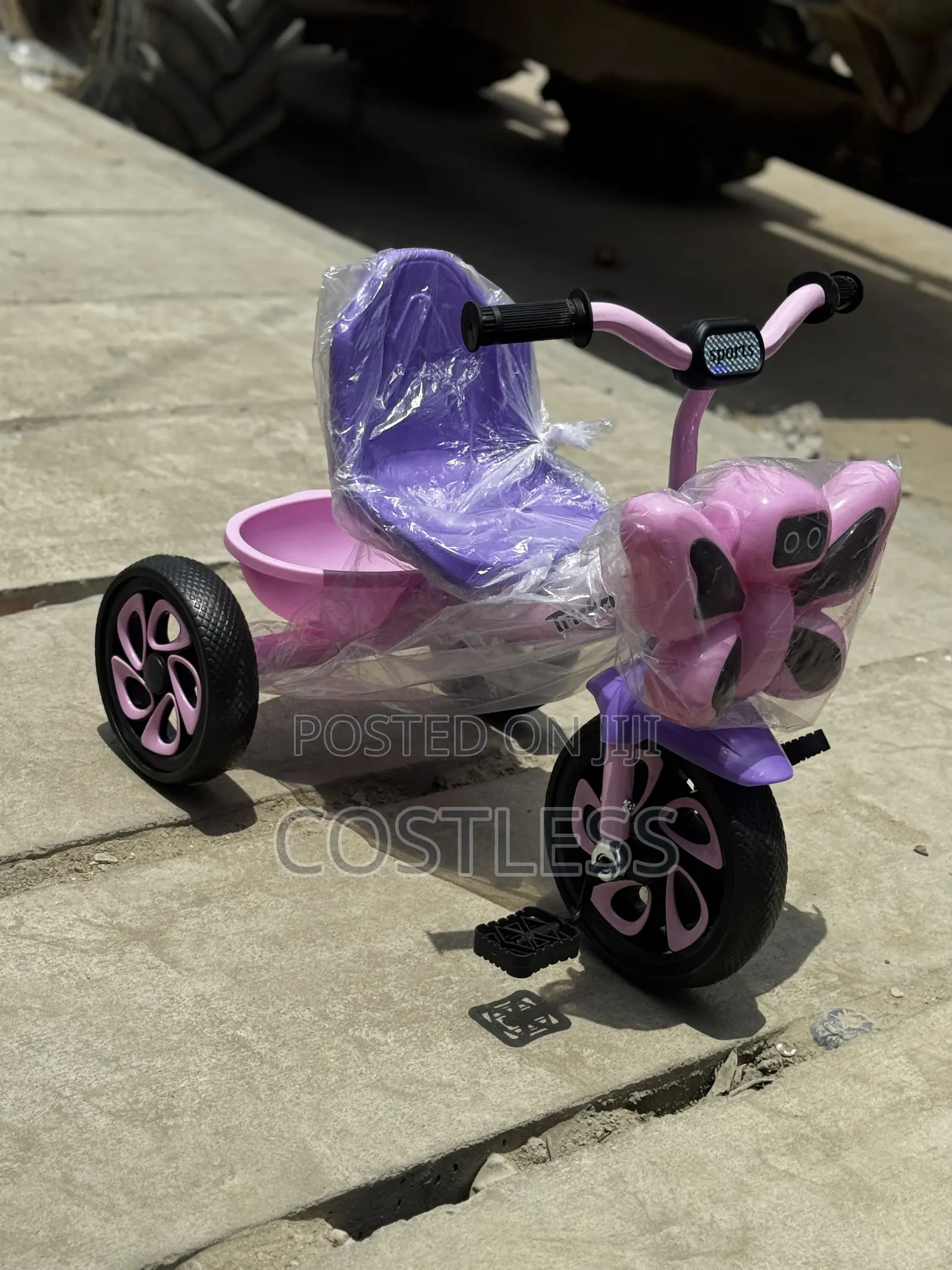 Decorative Butterfly Children's Tricycle
