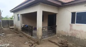 2bdrm Room & Parlour in Enugu for sale
