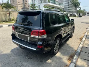 Lexus LX 570 (5 seats) AWD 2015 Black