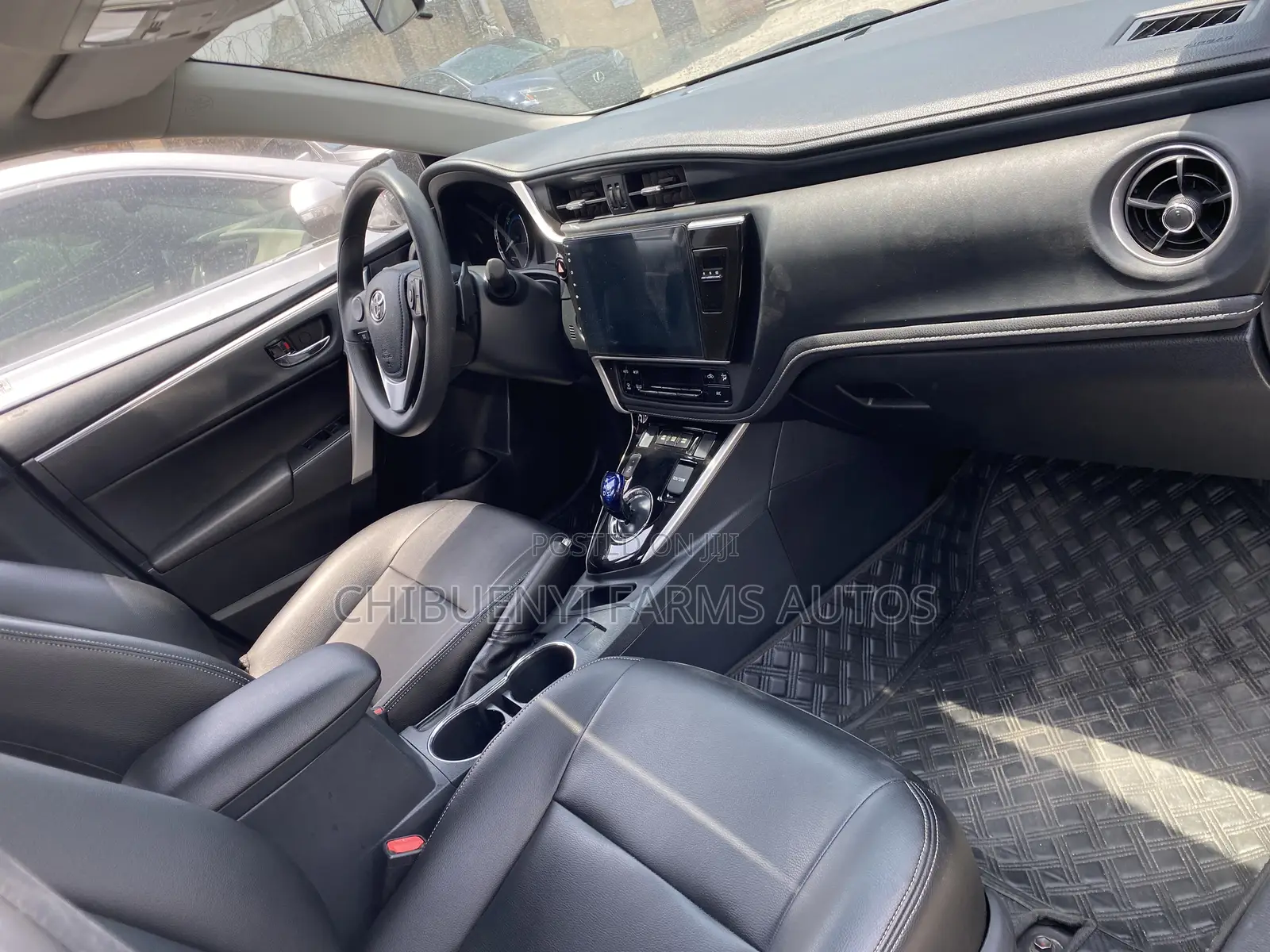 Toyota Corolla 2019 White