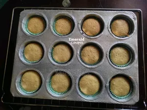 Cupcakes Available
