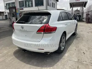 Toyota Venza 2011 White