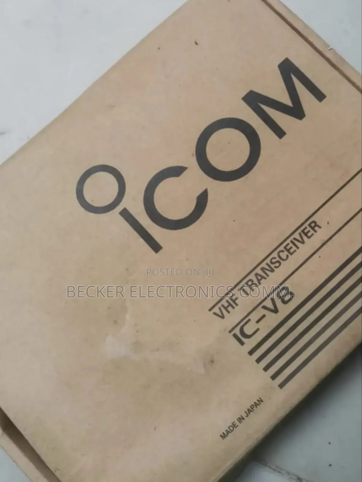 Ic-V8 Programmable Marine Radio