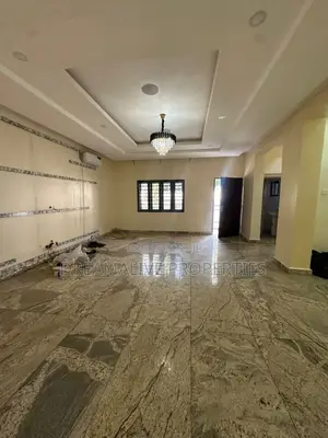 3bdrm Apartment in Wuse 2 for rent