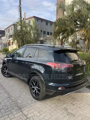 Toyota RAV4 2017 Green