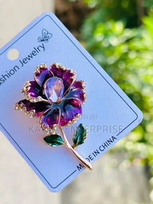 Single Flower Luxury Brooches