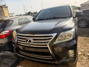 Lexus LX 570 AWD 2013 Black