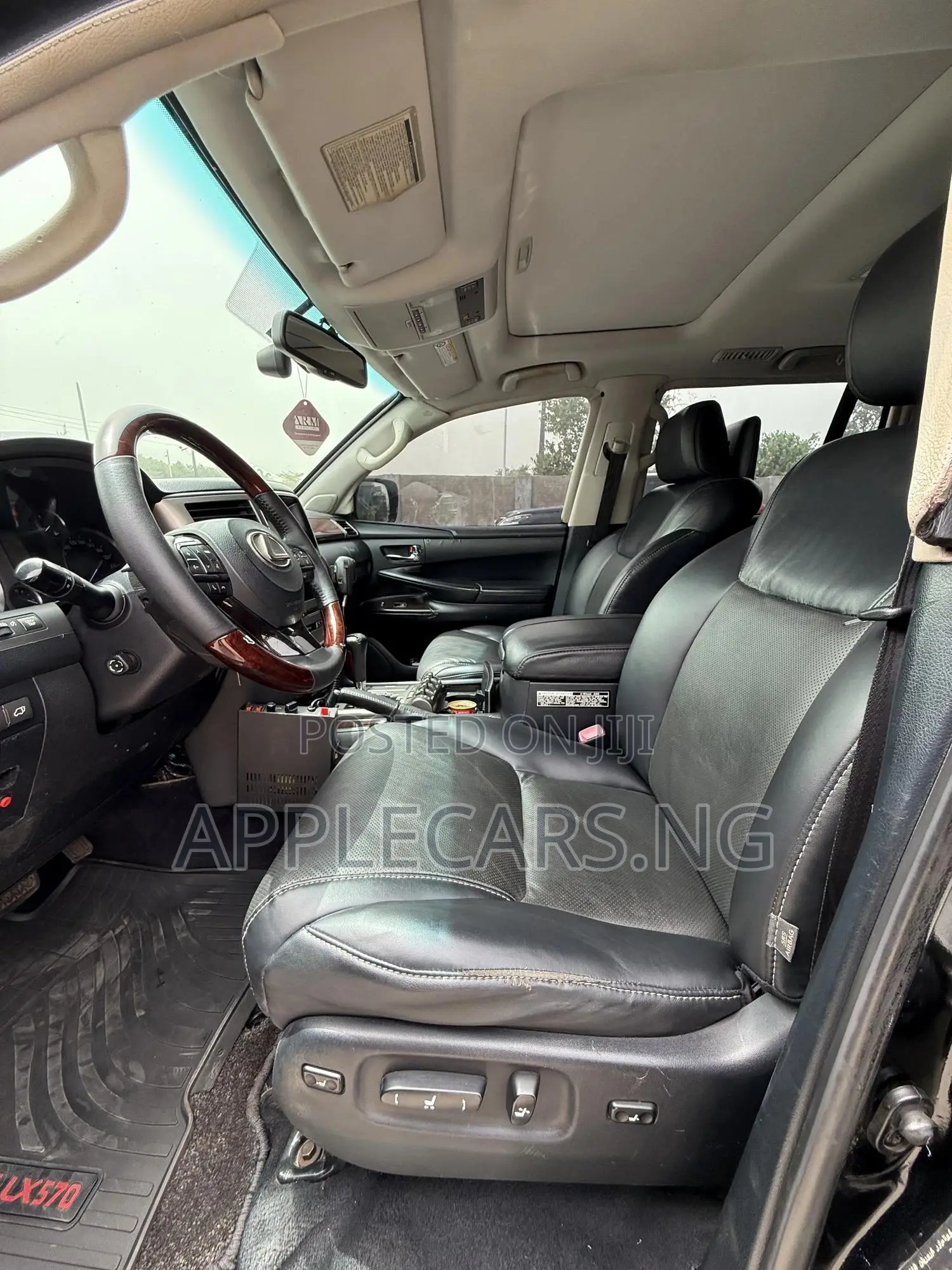 Lexus LX 570 2012 Black