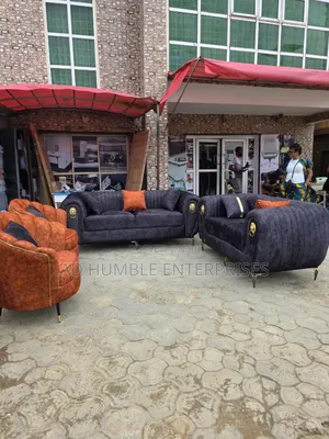 Sleek Structure Sofa Chair With Luxury Design