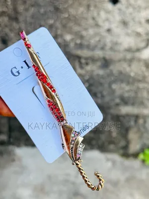 Luxury Brooches
