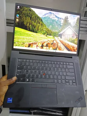 Laptop Lenovo ThinkPad P1 Gen4 16GB Intel Core i7 SSD 512GB