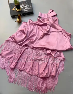 Elegant Halter Neck Satin Fling Dress