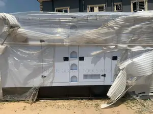 700kva Perkins Soundproof Diesel Generator