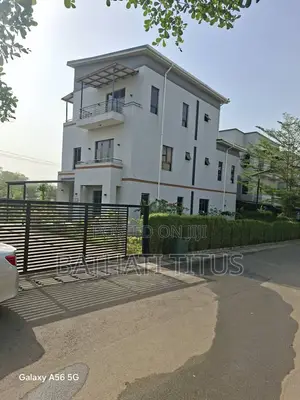 5bdrm Duplex in Life Camp for sale