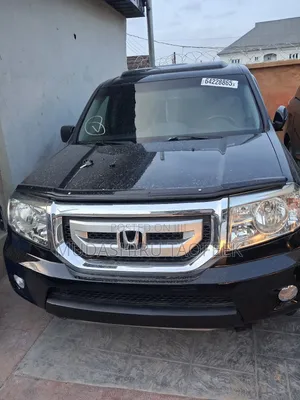 Honda Pilot Touring w/RES/Navi 4WD (3.5L 6cyl 5A) 2010 Black
